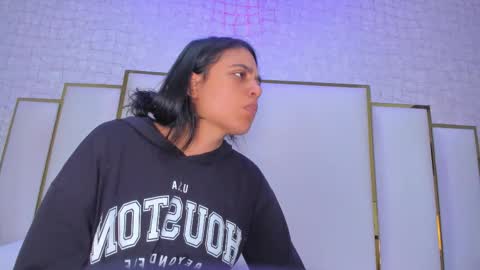 Snapshot of thalia888_ chatting on 03-08-26, 08:01 thalia888_ online show from 03-08-26, 08:01