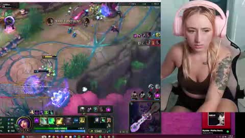 Snapshot of thaliacollinsss chatting on 03-16-26, 03:05 thaliacollinsss online show from 03-16-26, 03:05