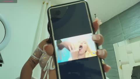 Thalia online show from 02-12-26, 08:04