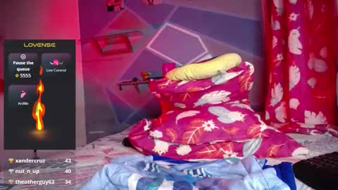 thaliana online show from 03-16-26, 05:44