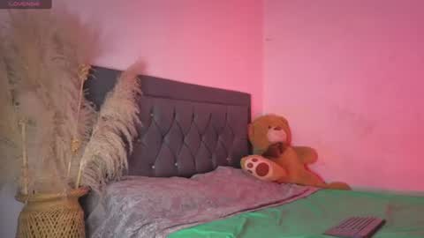 thalyanna_ebony online show from 06-21-26, 01:30