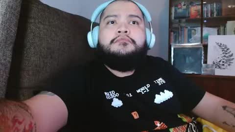 Snapshot of thatgamingman chatting on 04-05-26, 07:38 GamingMan online show from 04-05-26, 07:38