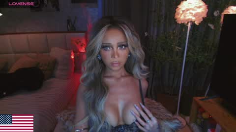 Snapshot of the_enchantressxx chatting on 03-31-26, 07:14 nabi butterfly online show from 03-31-26, 07:14