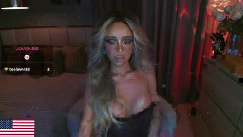 Snapshot of the_enchantressxx chatting on 04-09-26, 05:29 nabi butterfly online show from 04-09-26, 05:29