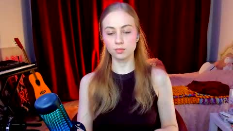 Ally    STREAMING ON TWITCH NOW Check my Twitter for updates online show from 06-12-26, 12:09
