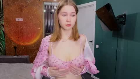 Vicky online show from 03-20-26, 05:29