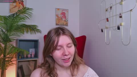 Snapshot of the_virg1n_marie chatting on 05-20-26, 05:35 The Rosemarie I Wed FriSun 1 AM 9 AM EDT online show from 05-20-26, 05:35