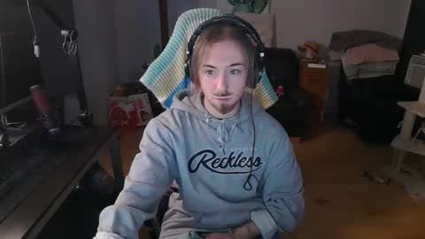 Snapshot of thefabuloussam chatting on 02-06-25, 05:03 Thefabulousam Independent Model online show from 02-06-25, 05:03