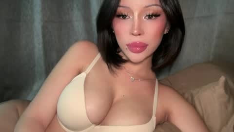 Snapshot of thegreat_legacy chatting on 06-11-26, 08:51 Elle dont forget to folloW me and thumbs up online show from 06-11-26, 08:51