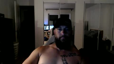 Snapshot of thehawaiian93 chatting on 06-29-26, 06:52 thehawaiian93 online show from 06-29-26, 06:52