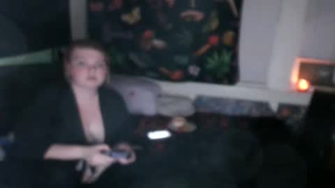 fuzzyfox online show from 09-20-25, 04:46