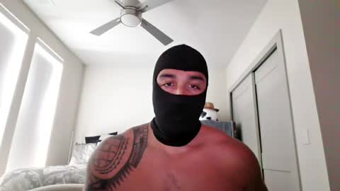 Snapshot of themaskedbull chatting on 07-09-26, 07:07 Themaskedbull online show from 07-09-26, 07:07