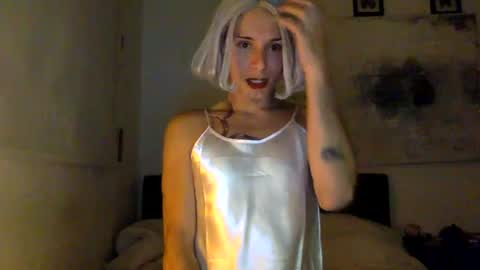 Lucy Lucy online show from 01-01-25, 03:34