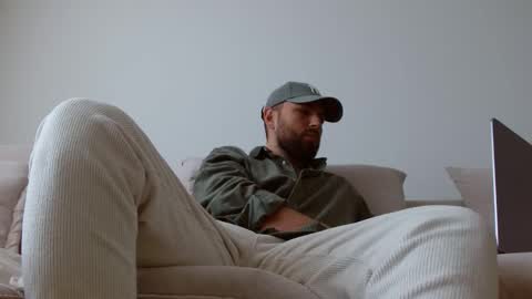 TheMonarchGoat online show from 04-10-26, 11:04