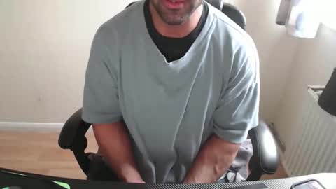 TheMuscleFactory online show from 10-04-25, 01:31