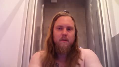 Snapshot of thenewdude1992 chatting on 11-07-25, 07:47 thenewdude1992 online show from 11-07-25, 07:47