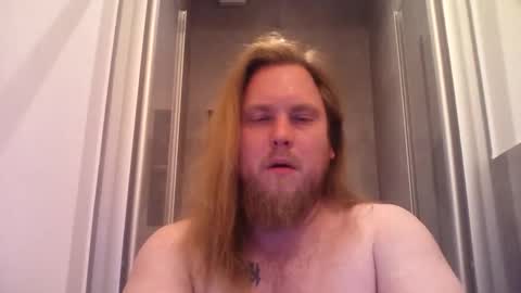 Snapshot of thenewdude1992 chatting on 11-08-25, 08:07 thenewdude1992 online show from 11-08-25, 08:07