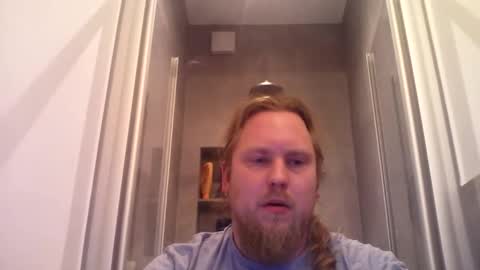 Snapshot of thenewdude1992 chatting on 01-07-26, 06:43 thenewdude1992 online show from 01-07-26, 06:43