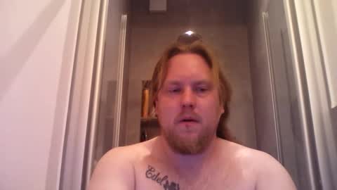 Snapshot of thenewdude1992 chatting on 05-02-26, 07:30 thenewdude1992 online show from 05-02-26, 07:30
