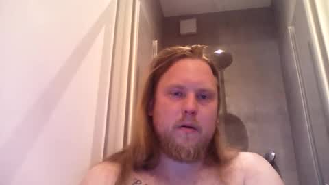 Snapshot of thenewdude1992 chatting on 05-15-26, 06:26 thenewdude1992 online show from 05-15-26, 06:26