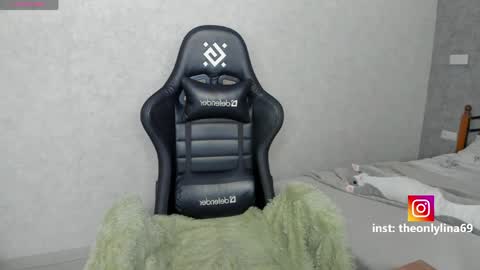 Eva online show from 04-18-26, 07:07