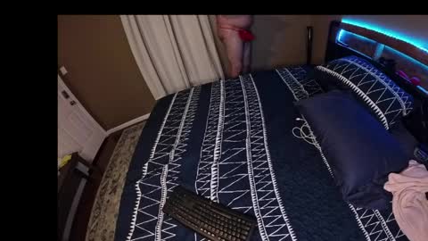 Snapshot of thepovcouple7 chatting on 04-04-26, 08:56 thepovcouple7 online show from 04-04-26, 08:56