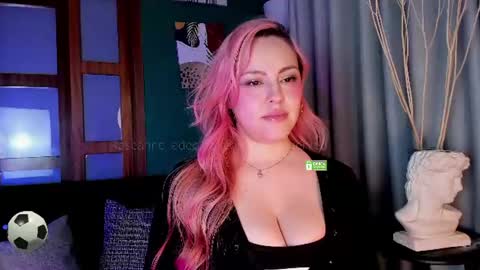 Snapshot of theprincess_rosee chatting on 06-15-26, 05:20 Rosie online show from 06-15-26, 05:20