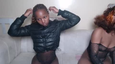 Snapshot of therealdesire chatting on 05-19-26, 02:29 therealdesire online show from 05-19-26, 02:29