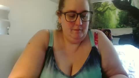 Snapshot of theresmoretolife chatting on 05-26-26, 11:45 theresmoretolife online show from 05-26-26, 11:45