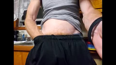 Snapshot of therizzler_1_of_1 chatting on 04-28-26, 04:06 therizzler_1_of_1 online show from 04-28-26, 04:06