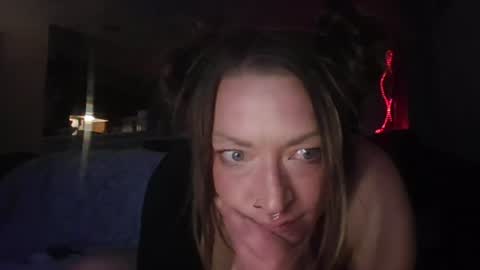 Snapshot of thesiennavaleofficial chatting on 06-27-26, 07:35 thesiennavaleofficial online show from 06-27-26, 07:35