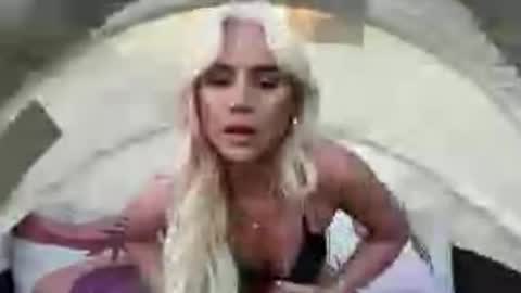 Snapshot of theskylarhayes chatting on 04-02-26, 12:30 Skylarrrr online show from 04-02-26, 12:30