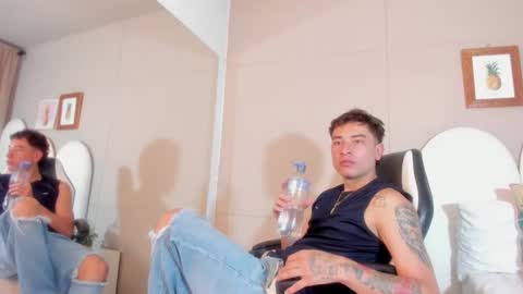 Snapshot of thiago_2003_ chatting on 03-16-26, 07:18 Thiago online show from 03-16-26, 07:18