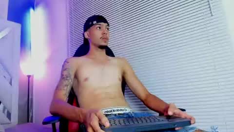 Thiago online show from 06-14-26, 02:24
