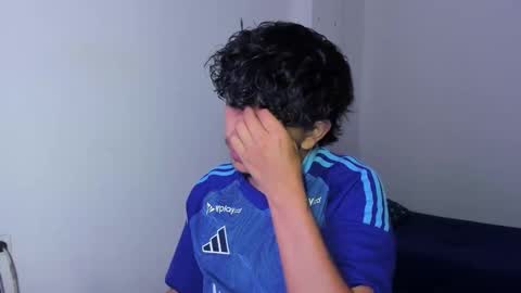 Snapshot of thiago_wc chatting on 01-09-26, 10:11 Thiago online show from 01-09-26, 10:11