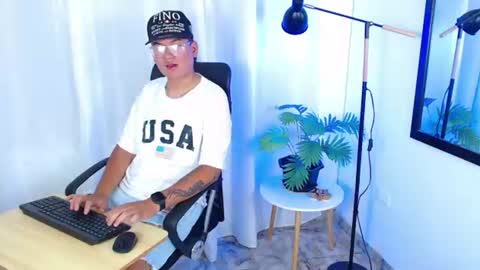 Santiago online show from 07-08-26, 03:16