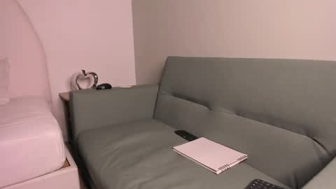thiagovega_ online show from 05-13-26, 04:32