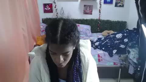 Snapshot of thiana_horny chatting on 06-17-26, 12:50 thiana_horny online show from 06-17-26, 12:50
