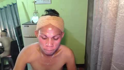 gil online show from 11-29-25, 08:28