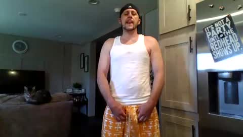 Snapshot of thick_dick11 chatting on 05-18-26, 03:51 Val online show from 05-18-26, 03:51