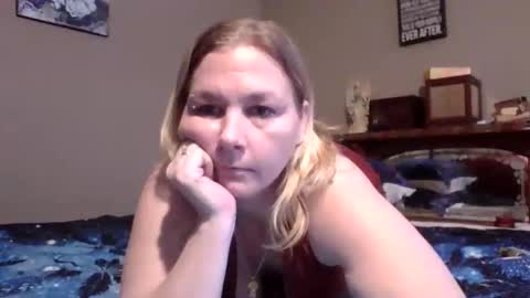 Snapshot of thickblonde_92 chatting on 05-11-26, 02:23 thickblonde_92 online show from 05-11-26, 02:23