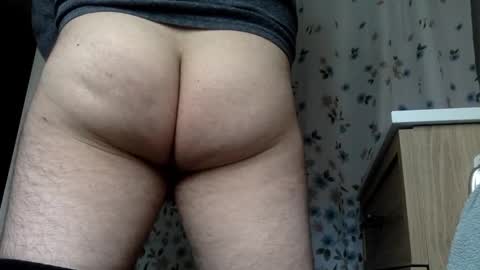 Snapshot of thickhead696 chatting on 03-23-26, 05:17 thickhead696 online show from 03-23-26, 05:17