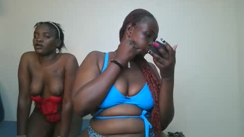 Snapshot of thicky_rue chatting on 05-28-26, 06:49 Rue online show from 05-28-26, 06:49