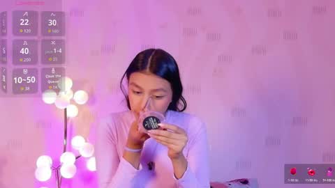 Snapshot of thin_eva chatting on 03-28-26, 12:49 Eva online show from 03-28-26, 12:49