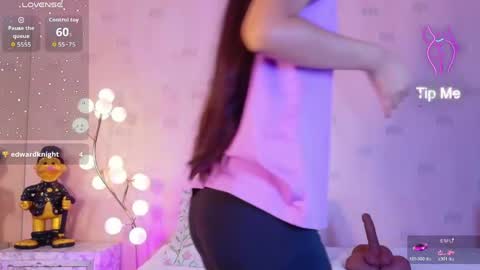 Snapshot of thin_eva chatting on 04-07-26, 01:00 Eva online show from 04-07-26, 01:00