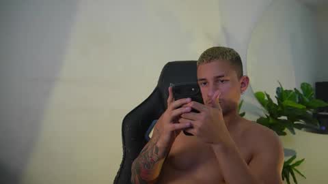 thin_tommy11 online show from 04-10-26, 09:30