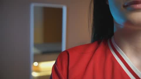Lilly online show from 05-27-26, 02:14