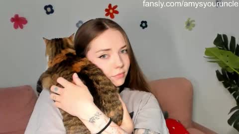Snapshot of thisisamelia chatting on 05-10-26, 04:23 Amelia shows on mondays fridays and sundays if anything changes im giving updates on my fansly online show from 05-10-26, 04:23