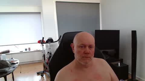 thomas315627 online show from 05-19-26, 07:15