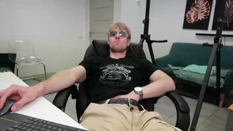 THOMAS BRONS online show from 06-26-26, 07:35